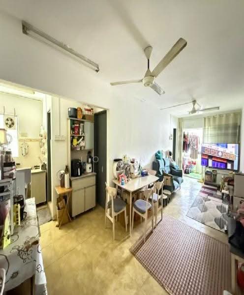 Kondominium untuk Dijual di Ketumbar Heights - Joanne Diong - Living Room - PropertyGuru.com.my