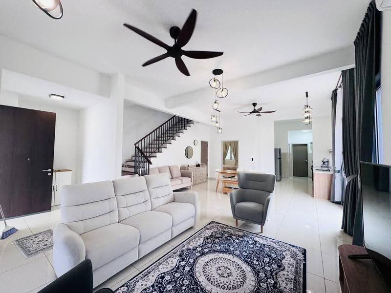2-storey Terraced House for Sale in Semenyih (Selangor) - Ali Idris - Living Room - PropertyGuru.com.my