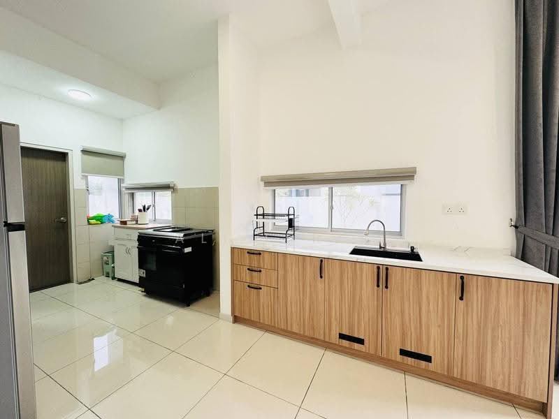 2-storey Terraced House for Sale in Semenyih (Selangor) - Ali Idris - Kitchen - PropertyGuru.com.my
