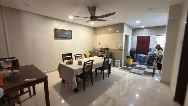 Semi-Detached House for Sale in Jalan Ipoh (Kuala Lumpur) - Yanis Cheong - Dining Room - PropertyGuru.com.my