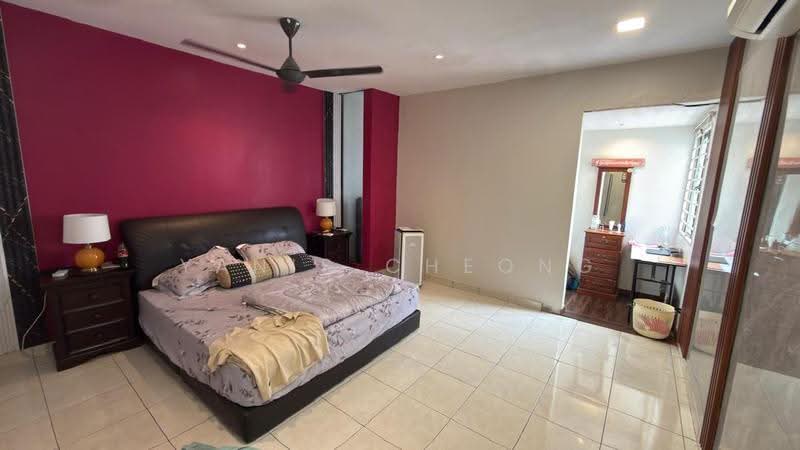 Semi-Detached House for Sale in Jalan Ipoh (Kuala Lumpur) - Yanis Cheong - Bedroom - PropertyGuru.com.my