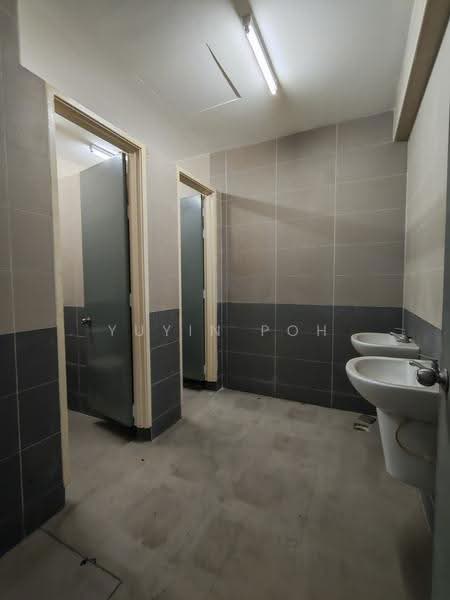 Cluster Factory for Rent in Eco Business Park 1 (Johor Bahru) - YUYIN POH - Bathroom - PropertyGuru.com.my
