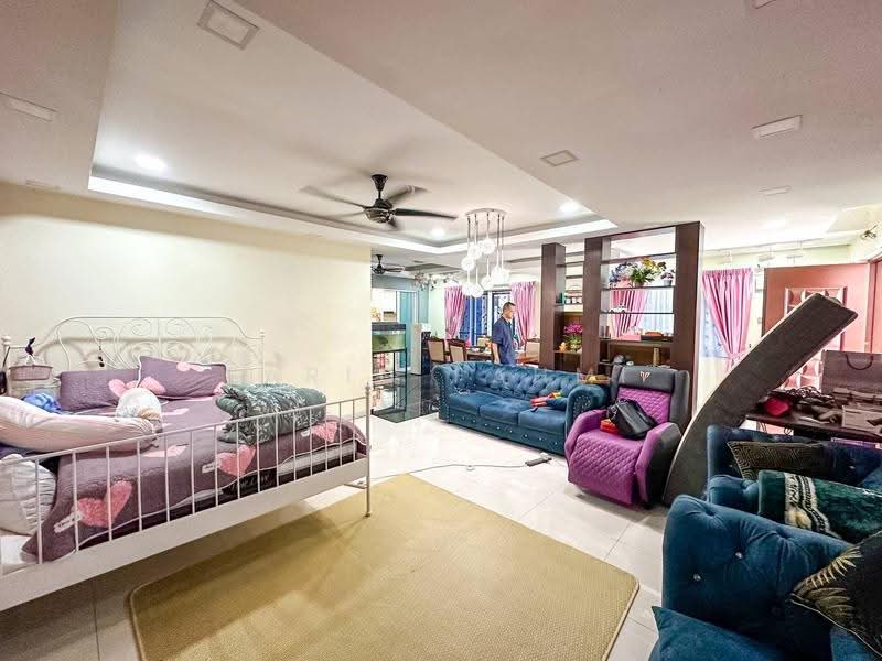Semi-Detached House for Sale in Bandar Tun Hussein Onn (Cheras) - Farid Fahmi - Bedroom - PropertyGuru.com.my