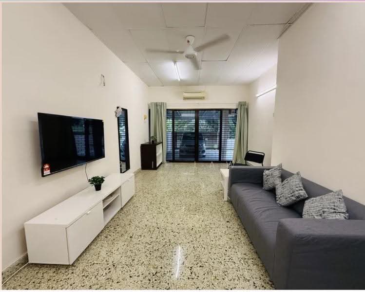 Semi-Detached House for Rent in Taman Melor (Ipoh) - Zoie Law - Living Room - PropertyGuru.com.my