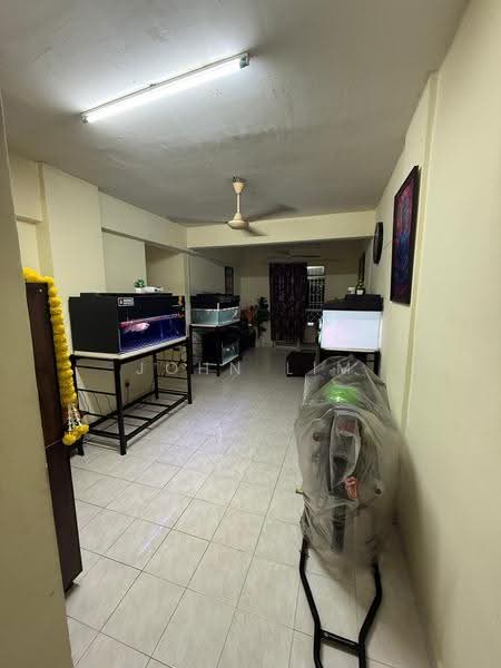 Pangsapuri untuk Dijual di Bayu Puteri 2 - John Lim - Living Room - PropertyGuru.com.my