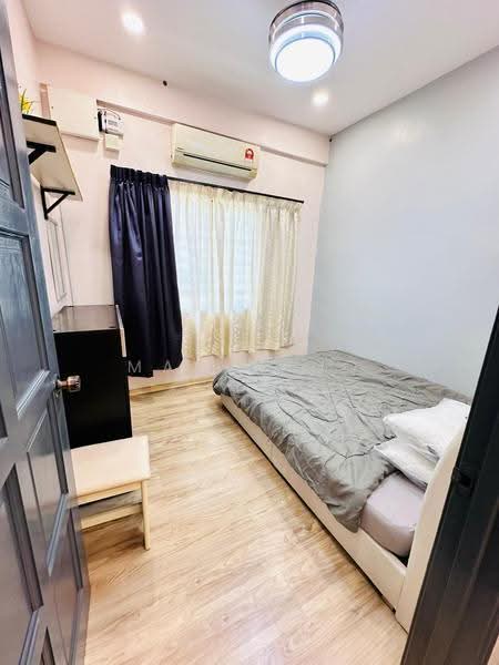 Flat for Rent at Juru Setia - May Choo - Bedroom - PropertyGuru.com.my