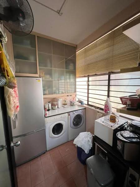 Rumah Bandar untuk Dijual di Kuala Selangor (Selangor) - Jim Tan - Kitchen - PropertyGuru.com.my