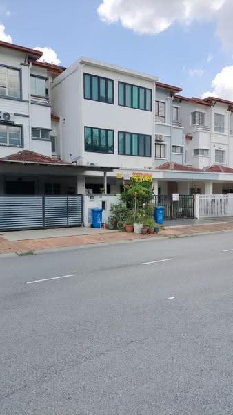 2.5-storey Terraced House for Sale in Pesona Kemuning (Shah Alam) - Gary Chow - Exterior - PropertyGuru.com.my