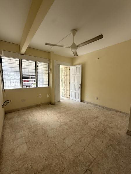 2-storey Terraced House for Sale in Taman Cempaka (Ipoh) - Ck Nyau - Living Room - PropertyGuru.com.my