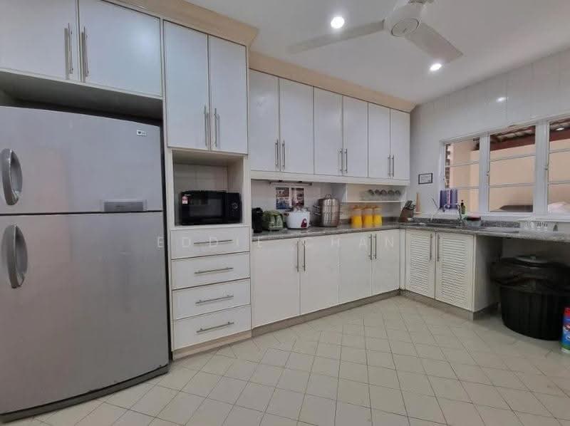 Rumah Banglo untuk Dijual di Ampang Jaya (Ampang) - Eddie Chan - Kitchen - PropertyGuru.com.my