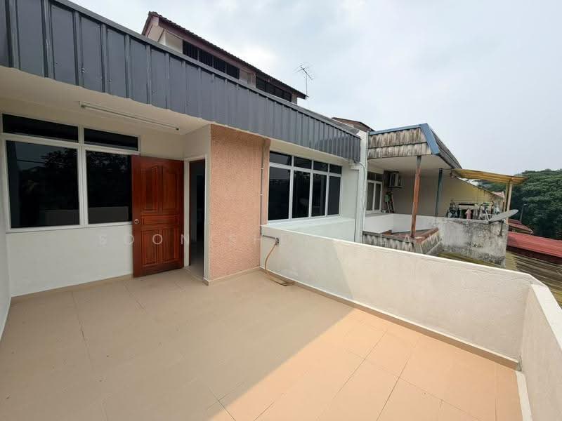 Rumah Berkembar untuk Dijual di Taman Desa Ros (Kajang) - Soon Sheng Law - Exterior - PropertyGuru.com.my