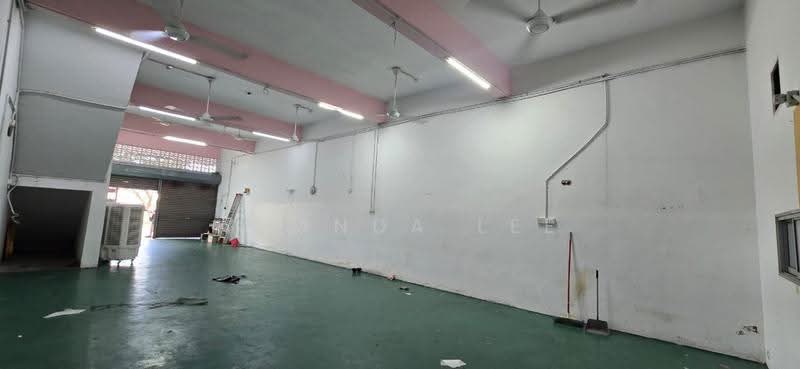 Kedai untuk Disewa di Galing (Kuantan) - Amanda Lee - Interior - PropertyGuru.com.my