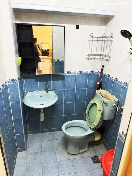 Apartment for Rent at Medan Samak - Jerry Tan - Bathroom - PropertyGuru.com.my