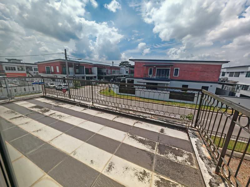 2-storey Terraced House for Sale in Bandar Indahpura (Kulai) - Khor Soo Ling - Balcony - PropertyGuru.com.my