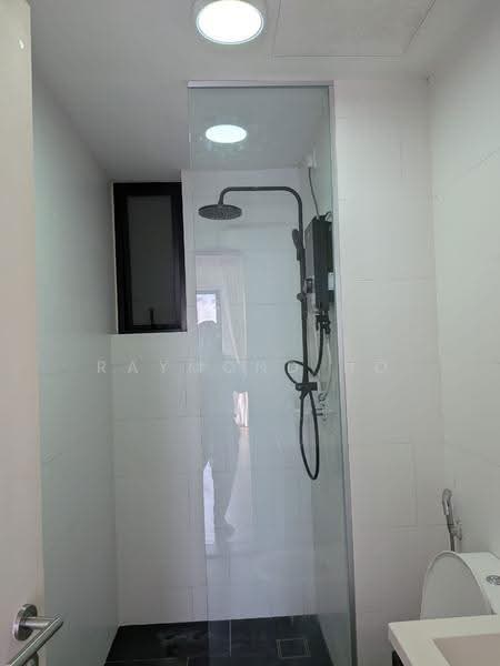 Kediaman Servis untuk Disewa di SqWhere Service Apartments - Raymond Ho - Bathroom - PropertyGuru.com.my