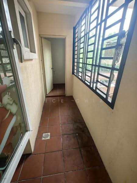 Apartment for Rent at Larkin Residence (Phase Three) - Alice Chia - Corridor - PropertyGuru.com.my