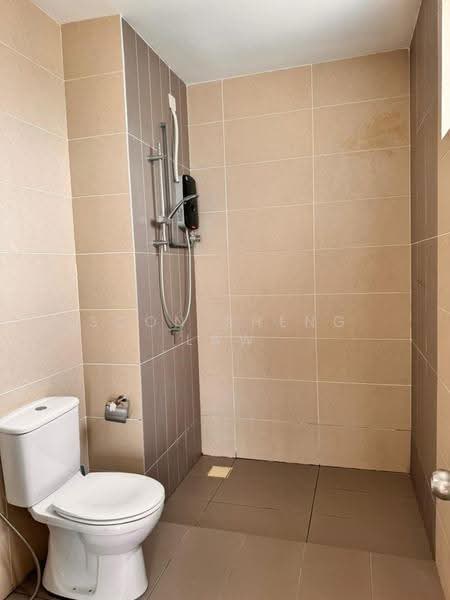 Service Residence for Sale at Palmyra Residence - Soon Sheng Law - Bathroom - PropertyGuru.com.my