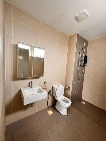 Service Residence for Sale at Palmyra Residence - Soon Sheng Law - Bathroom - PropertyGuru.com.my