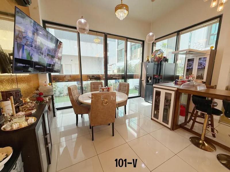 Bungalow House for Sale in Taman Puncak Alam (Puncak Alam) - Vincent Lee - Dining Room - PropertyGuru.com.my