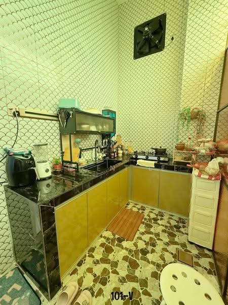 Bungalow House for Sale in Taman Puncak Alam (Puncak Alam) - Vincent Lee - Kitchen - PropertyGuru.com.my