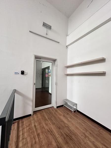 Kedai / Pejabat untuk Disewa di Seremban (Negeri Sembilan) - Carine Tham - Entrance - PropertyGuru.com.my