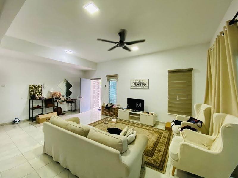 Rumah Teres 2-Tingkat untuk Dijual di Serene Heights (Semenyih) - Muhammad Nazli Mohd Amin - Living Room - PropertyGuru.com.my