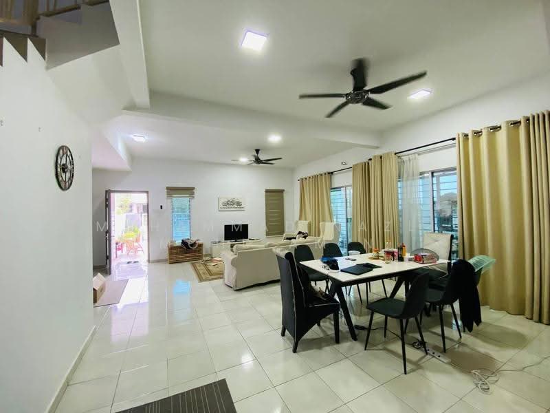 Rumah Teres 2-Tingkat untuk Dijual di Serene Heights (Semenyih) - Muhammad Nazli Mohd Amin - Living Room - PropertyGuru.com.my