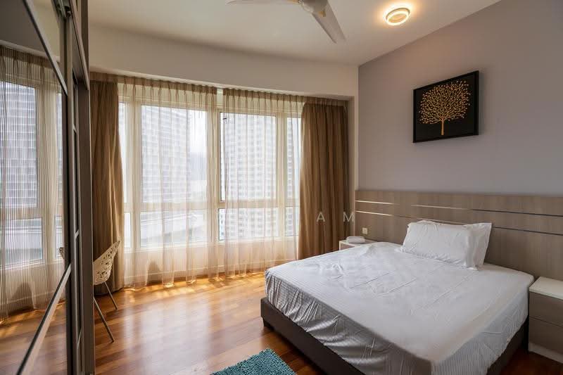 Kondominium untuk Dijual di Gurney Paragon - Sam Kam - Bedroom - PropertyGuru.com.my