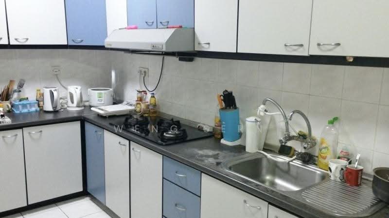 Pangsapuri untuk Dijual di Pearl Garden - Weng Sern - Kitchen - PropertyGuru.com.my