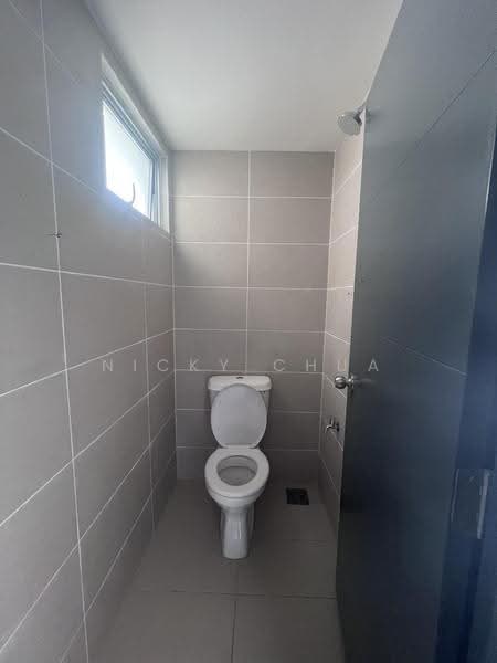 Kedai / Pejabat untuk Dijual di Bandar Sri Sendayan Merchant Square Shop Lot (Bandar Sri Sendayan) - Nicky Chua - Bathroom - PropertyGuru.com.my