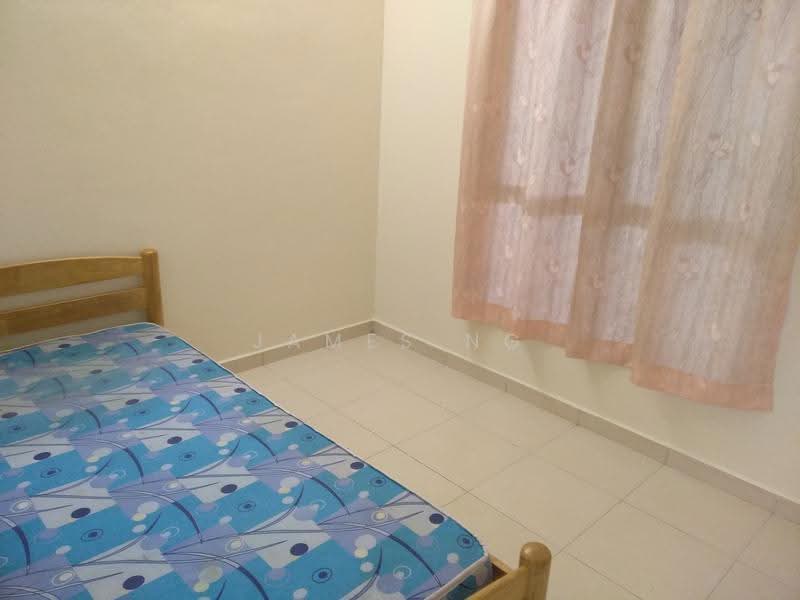 2nd Bedroom