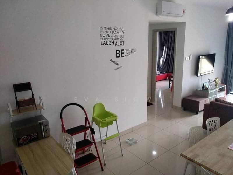 Kondominium untuk Dijual di The Raffles Suites - Eva Siow - Living Room - PropertyGuru.com.my