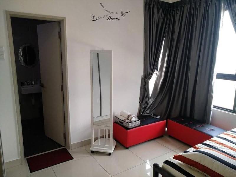 Kondominium untuk Dijual di The Raffles Suites - Eva Siow - Bedroom - PropertyGuru.com.my