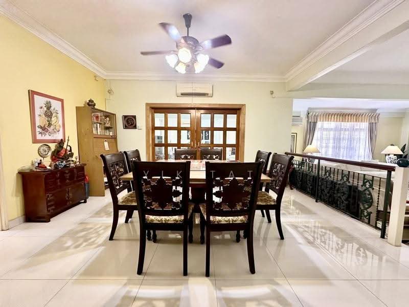Bungalow House for Sale in Taman Bukit Rinting (Masai) - Yik Tat - Dining Room - PropertyGuru.com.my