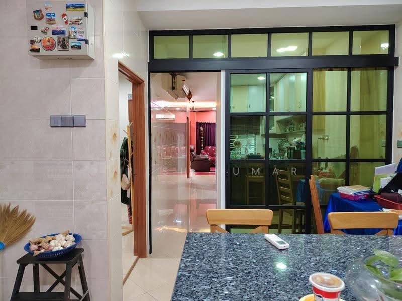 1-storey Terraced House for Sale in Puchong (Selangor) - Suresh Kumar - Kitchen - PropertyGuru.com.my