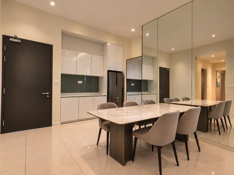 Dining Area & Dry Kitchen