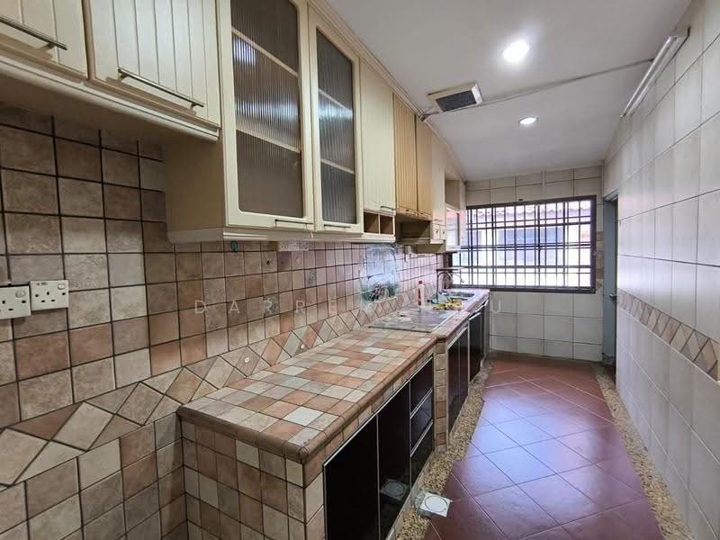 Rumah Teres 1.5-Tingkat untuk Disewa di Taman Pelangi Indah (Ulu Tiram) - Darren Ngu - Kitchen - PropertyGuru.com.my
