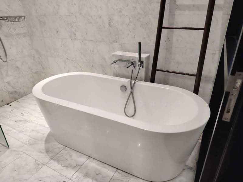 Service Residence for Rent at Banyan Tree Signatures - William Chow - Bathroom - PropertyGuru.com.my