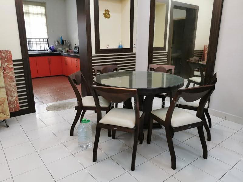 3-storey Terraced House for Rent in Bandar Putra Kulai (Kulai) - Nicholas Low - Kitchen - PropertyGuru.com.my