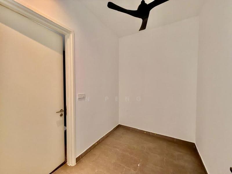 Maid's Room