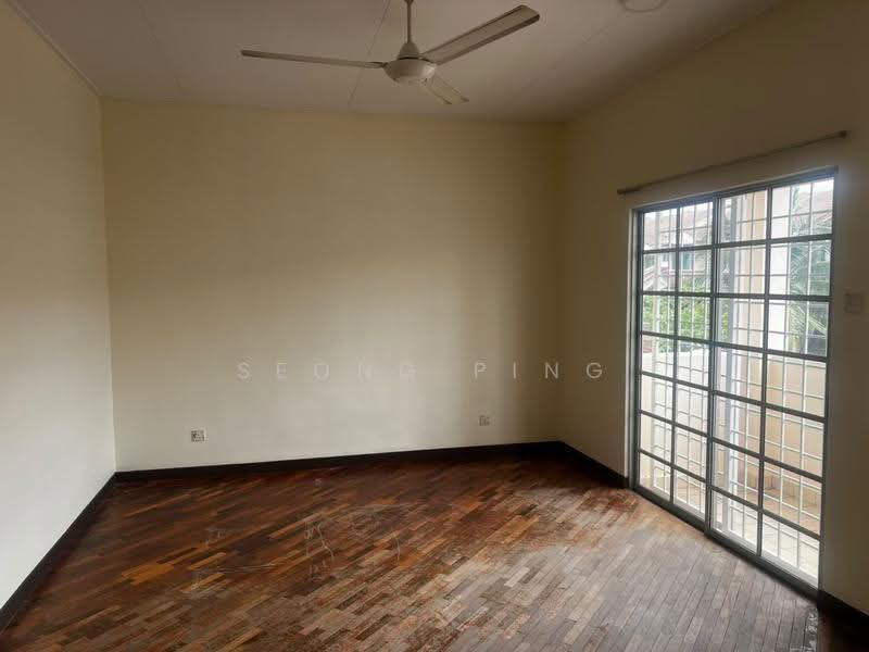 Rumah Teres 2-Tingkat untuk Disewa di Bandar Puteri Puchong (Puchong) - Seong Ping - Living Room - PropertyGuru.com.my