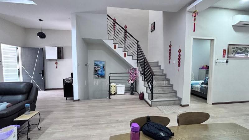 2.5-storey Terraced House for Sale in Ipoh (Perak) - Rina Omar - Living Room - PropertyGuru.com.my