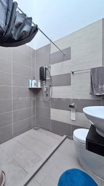 2.5-storey Terraced House for Sale in Ipoh (Perak) - Rina Omar - Bathroom - PropertyGuru.com.my
