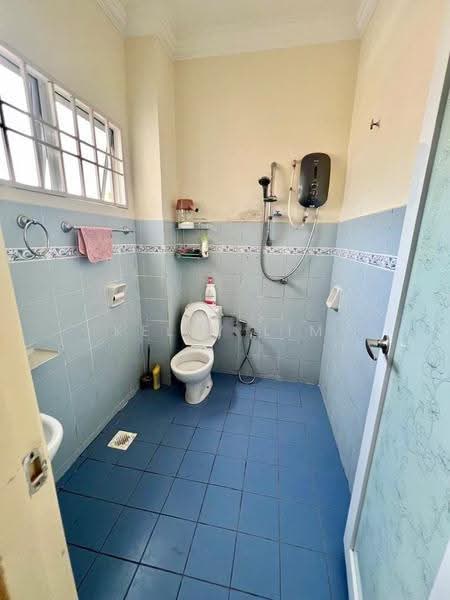 2.5-storey Terraced House for Sale in Bandar Mahkota Cheras (Cheras) - Kelly Lim - Bathroom - PropertyGuru.com.my