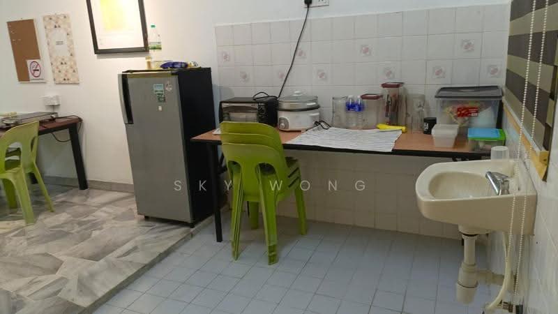 Rumah Teres 2-Tingkat untuk Disewa di BANDAR PUCHONG JAYA (Puchong) - Sky Wong - Kitchen - PropertyGuru.com.my
