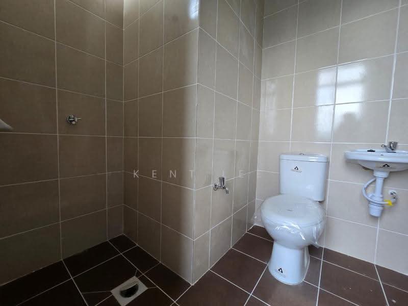 2-storey Terraced House for Sale in Seksyen 30 (Shah Alam) - Kent Lee - Bathroom - PropertyGuru.com.my