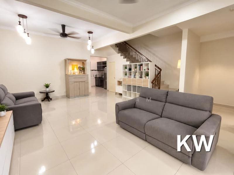 Terraced House for Sale in Kemuning Utama (Shah Alam) - SK Thiam - Living Room - PropertyGuru.com.my