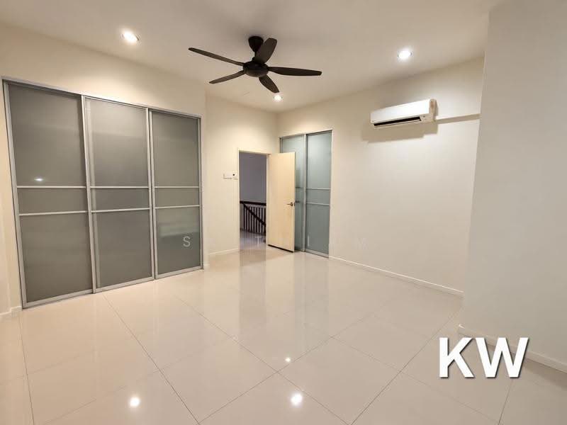Terraced House for Sale in Kemuning Utama (Shah Alam) - SK Thiam - Bedroom - PropertyGuru.com.my