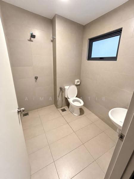 Kediaman Servis untuk Disewa di SUNSURIA FORUM SERVICED APARTMENT - Aiman Latib - Bathroom - PropertyGuru.com.my