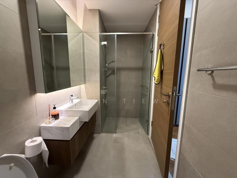 Service Residence for Rent at Aria - Sean Tiew - Bathroom - PropertyGuru.com.my